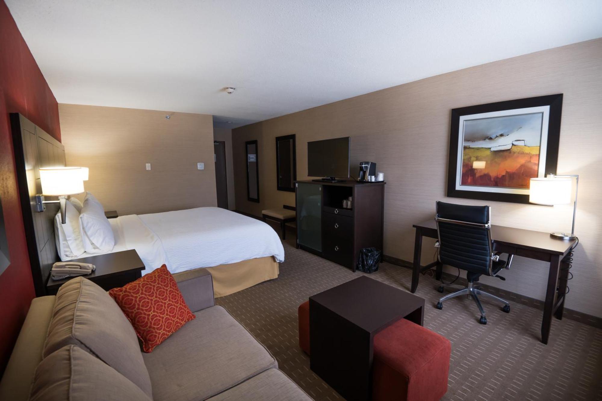 Holiday Inn Express Hotel & Suites Chatham South By Ihg Exterior foto