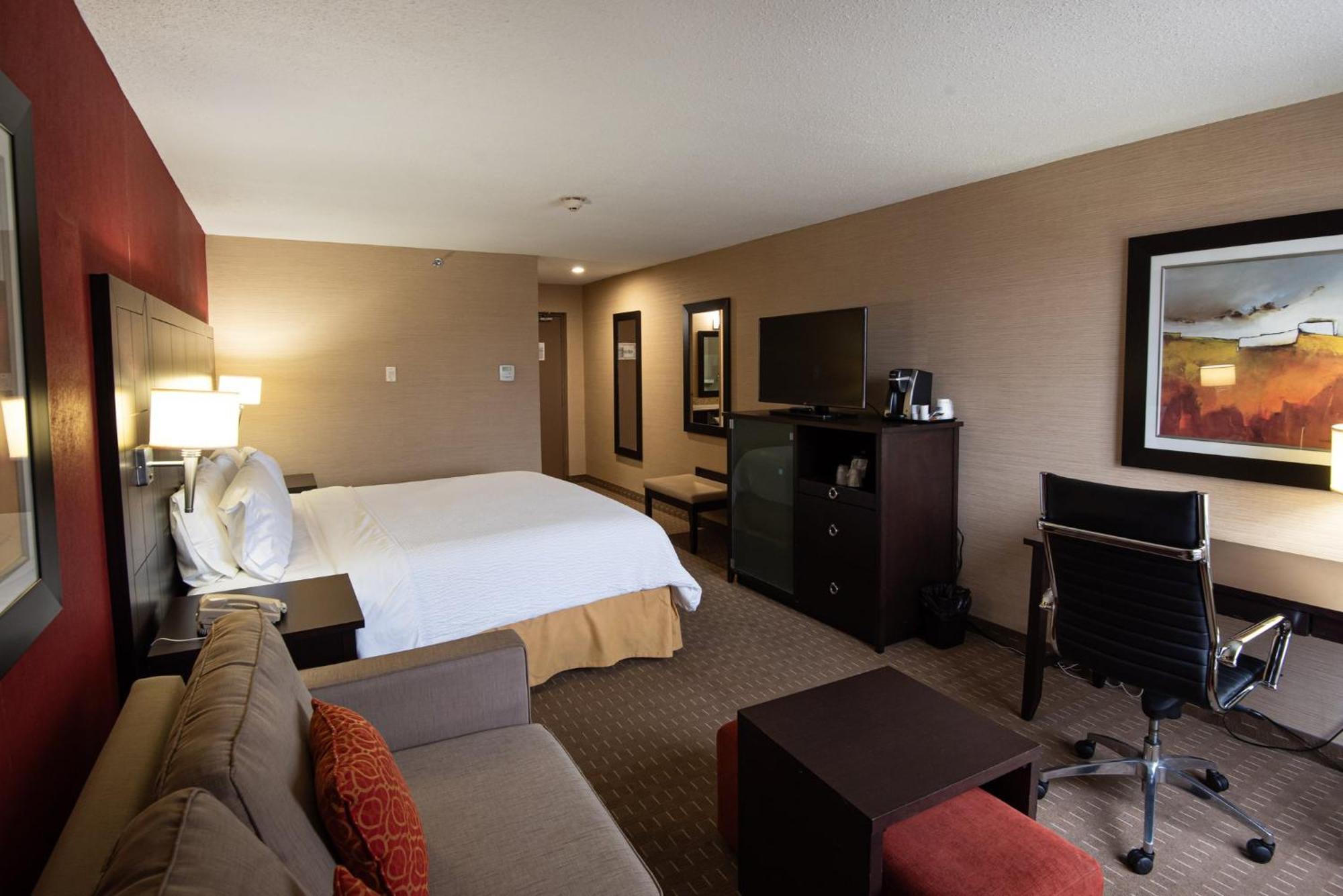 Holiday Inn Express Hotel & Suites Chatham South By Ihg Exterior foto