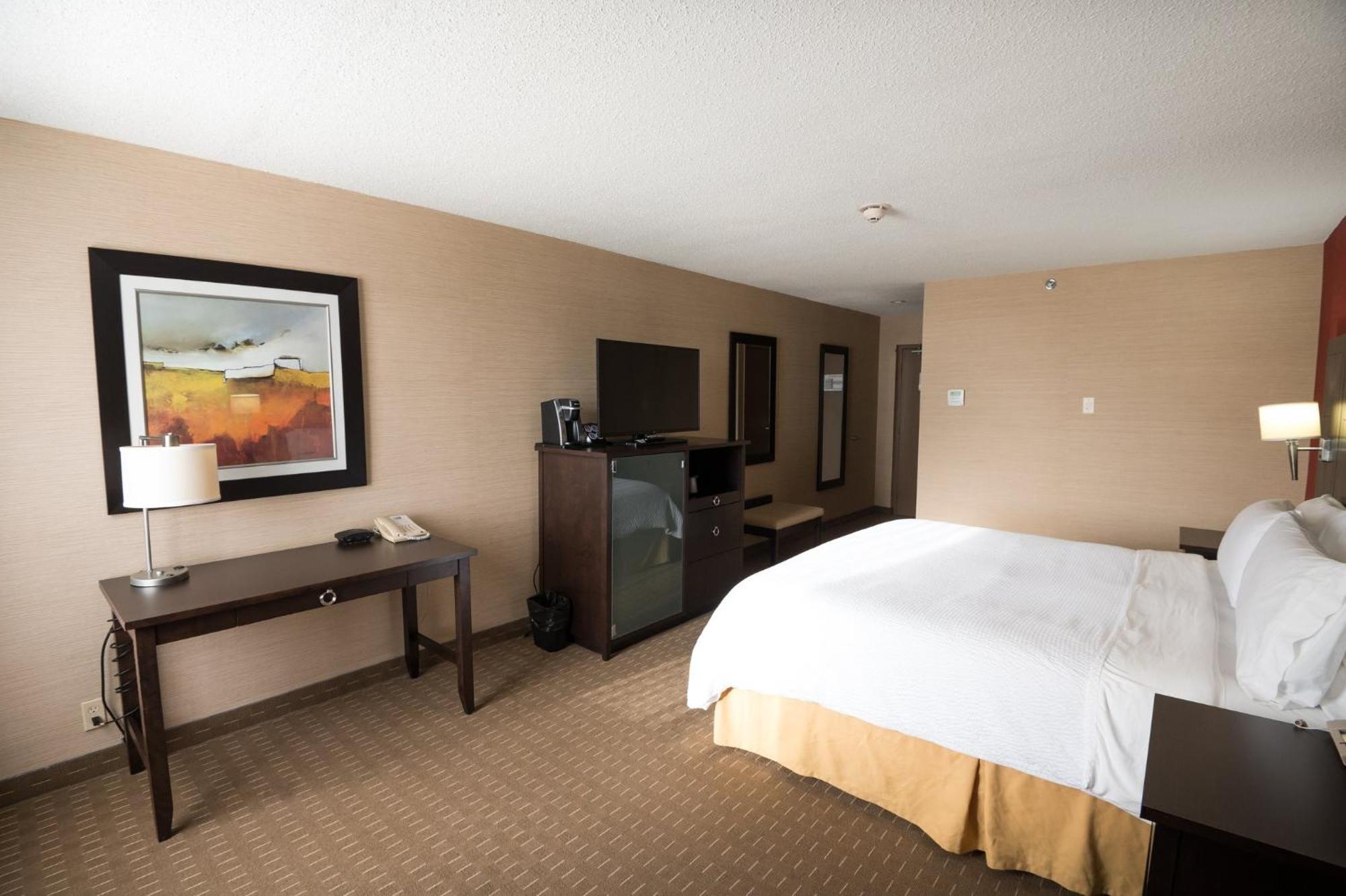 Holiday Inn Express Hotel & Suites Chatham South By Ihg Exterior foto